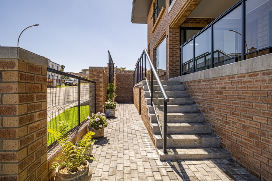 4 Bedroom Property for Sale in Wavecrest Eastern Cape